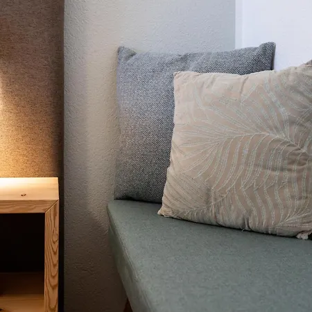 体育旅舍克罗斯特 酒店