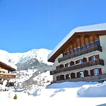 Sport-lodge Otel 3*